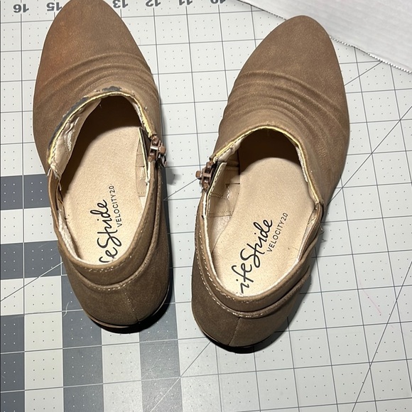 Life Stride Tan Ankle Booties - Picture 5 of 8